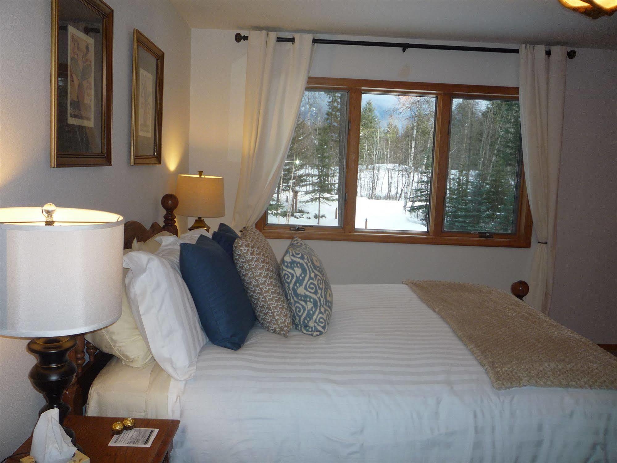 Meadow Lake View Bed And Breakfast Колумбія-Фоллс Екстер'єр фото